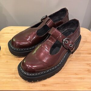 Circus by Sam Edelman Emilia round toe block heel buckle loafers in burgundy